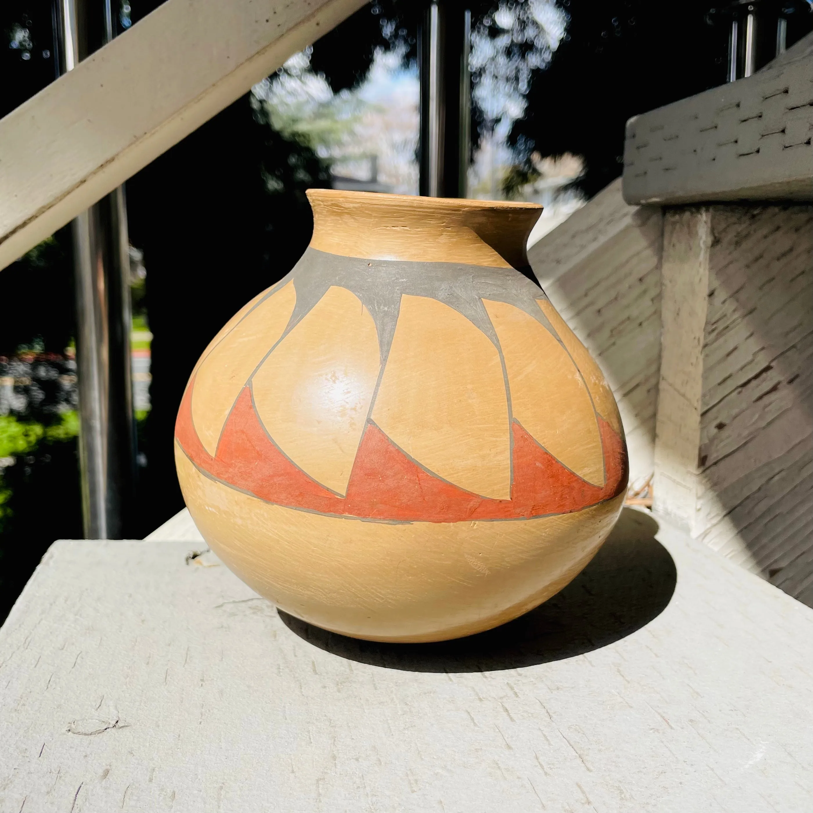 Antique Native American Indian Beige Red Tribal Clay Pottery Vessel Bowl Vase