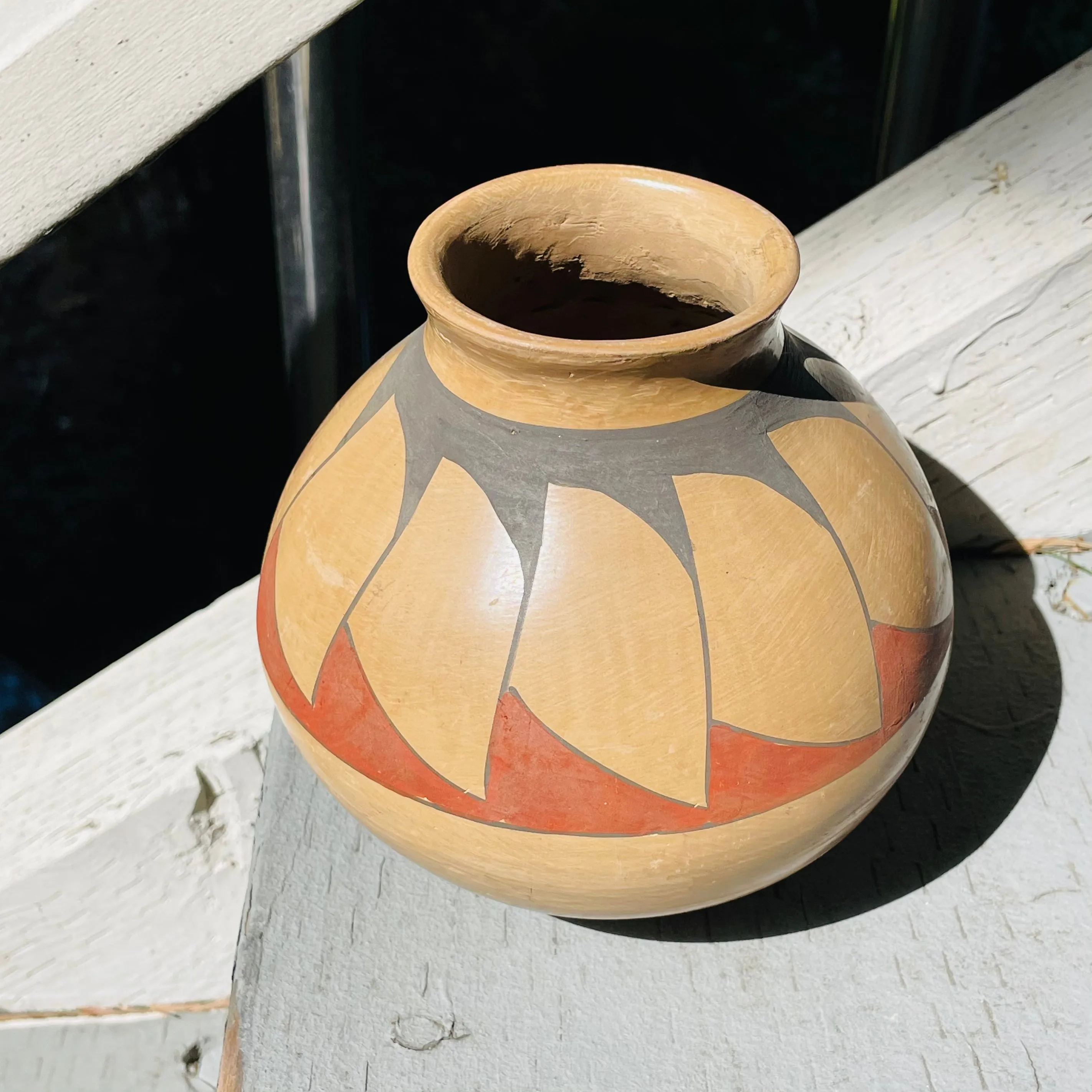 Antique Native American Indian Beige Red Tribal Clay Pottery Vessel Bowl Vase