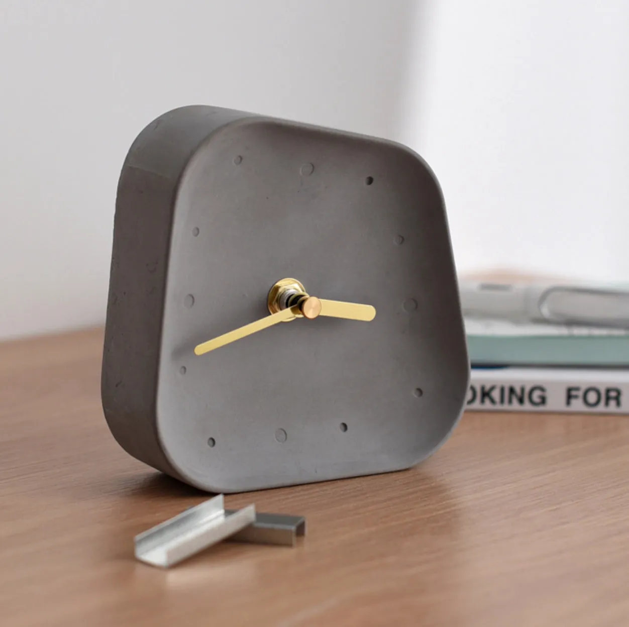 Asymetrical Modern Table Clock