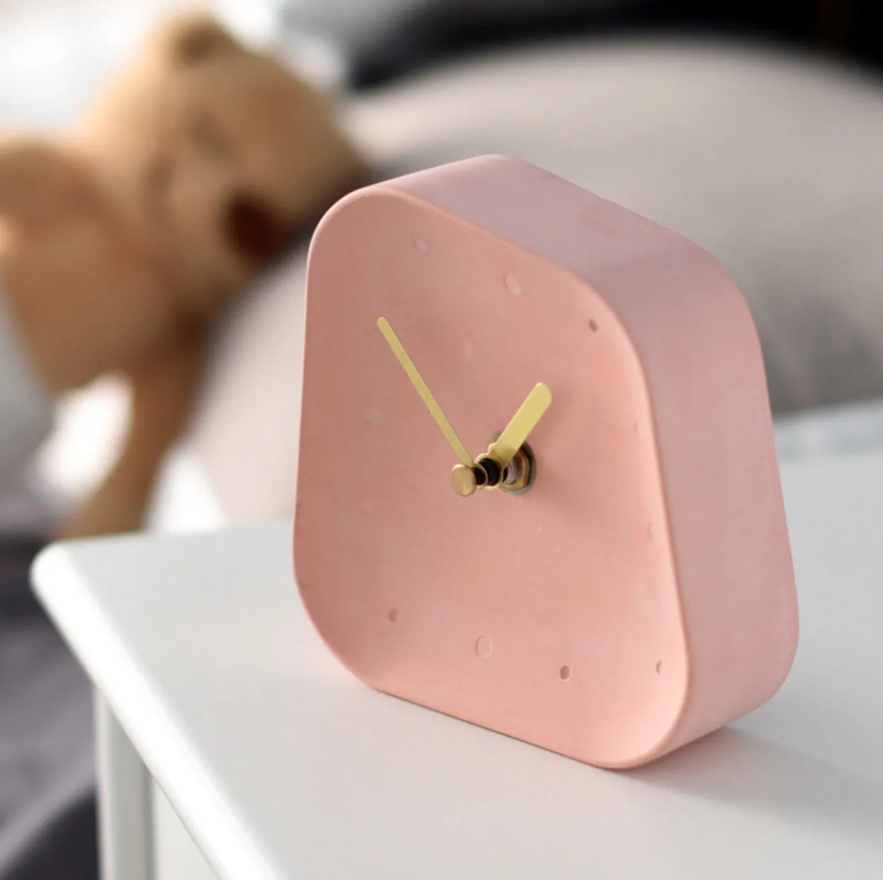 Asymetrical Modern Table Clock