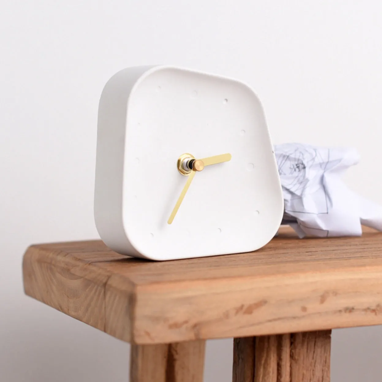 Asymetrical Modern Table Clock