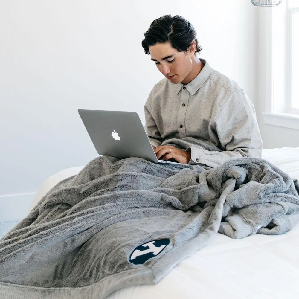 BYU - UNIVERSITY BLANKETS