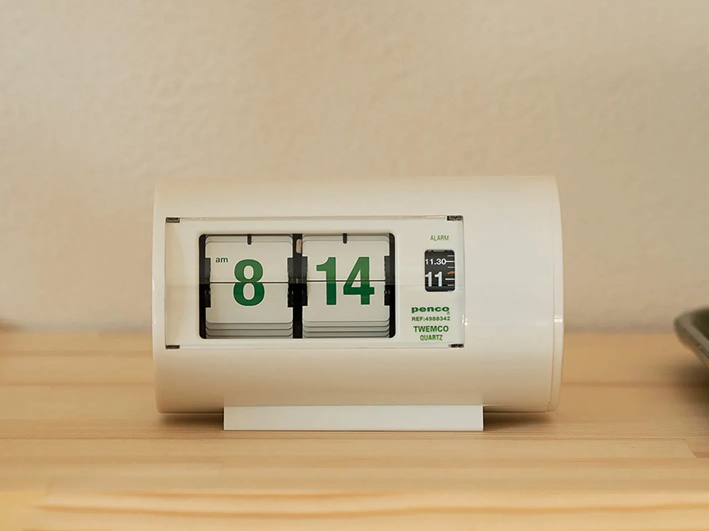 Desk Clock White