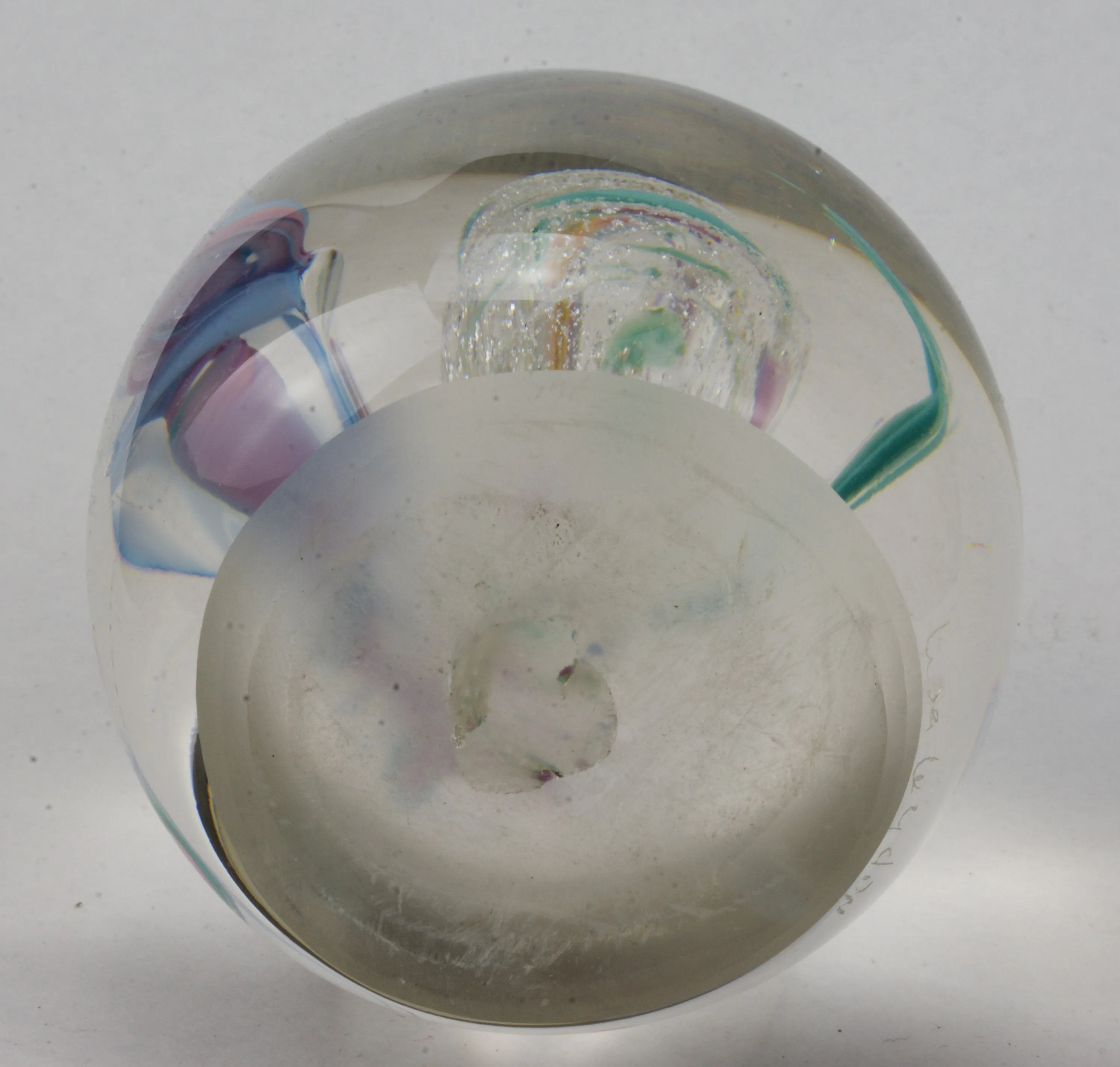 Lisa Leydon - Art Glass Paperweight Signed