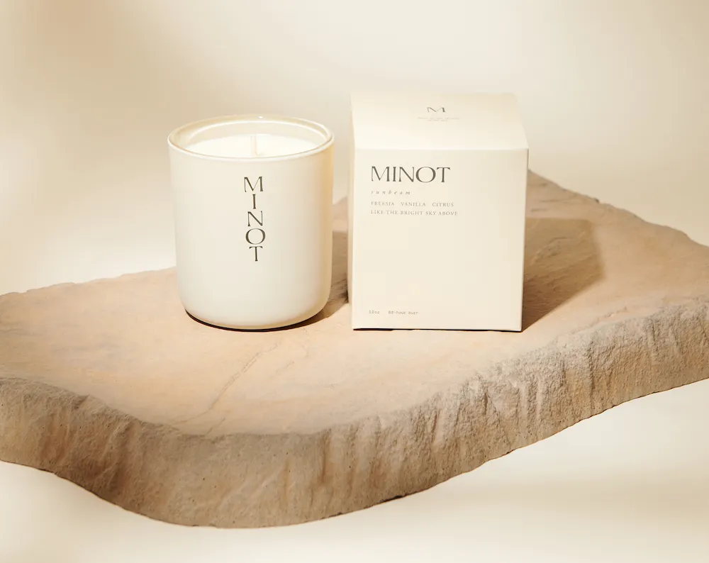 Minot Large Candle